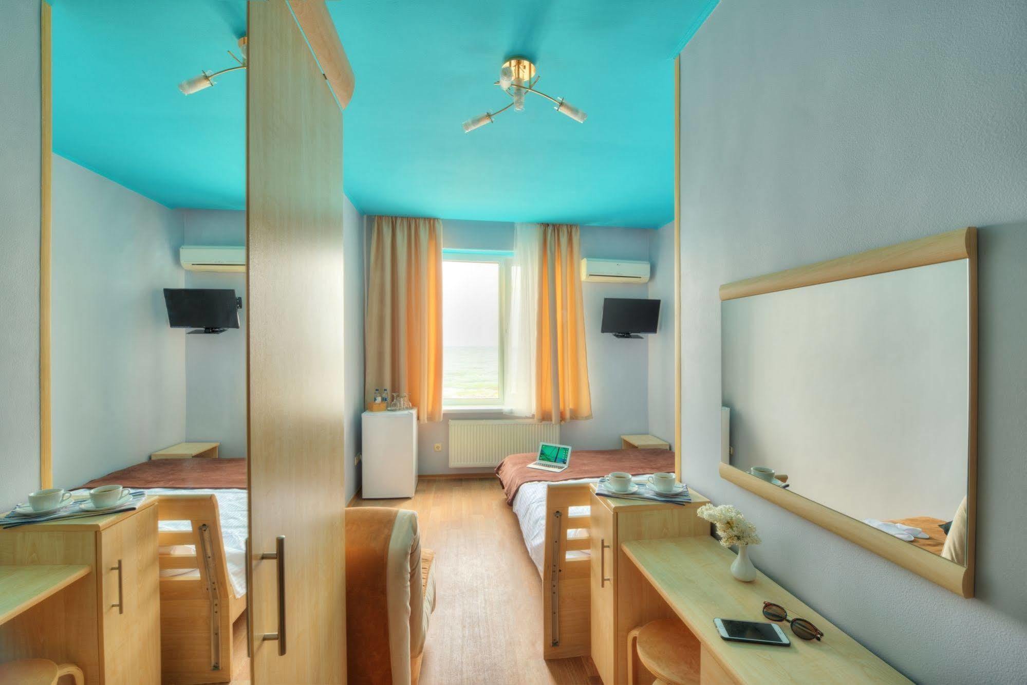Brigantina Hotell Odessa Exteriör bild